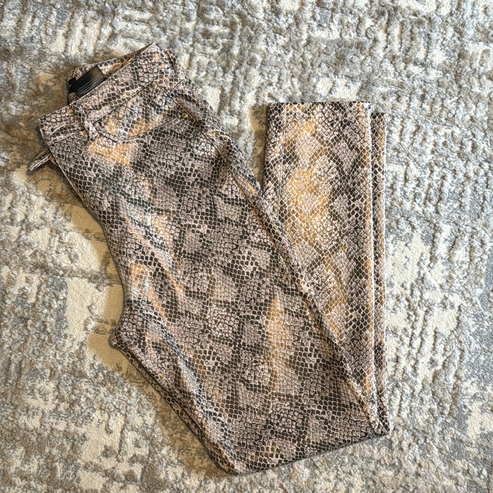 GUESS women’s leather pants